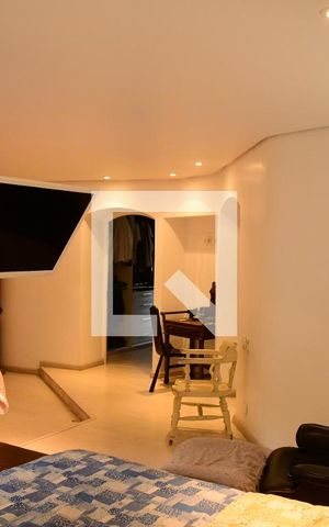 Casa de condomínio para alugar com 900m², 7 quartos e 6 vagasSuíte