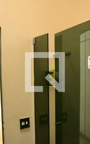 Casa de condomínio para alugar com 900m², 7 quartos e 6 vagasBanheiro suíte 2 
