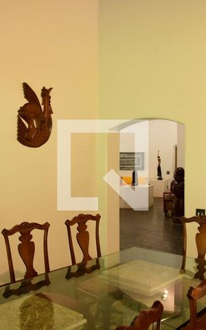 Casa de condomínio para alugar com 900m², 7 quartos e 6 vagasSala