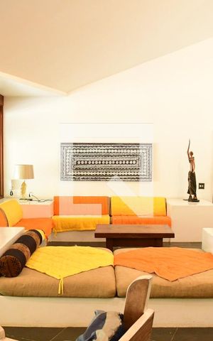 Casa de condomínio para alugar com 900m², 7 quartos e 6 vagasSala