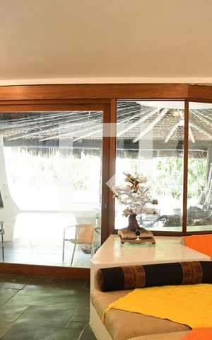 Casa de condomínio para alugar com 900m², 7 quartos e 6 vagasSala