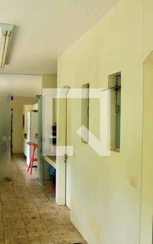 Casa de condomínio para alugar com 900m², 7 quartos e 6 vagasÁrea de Serviço