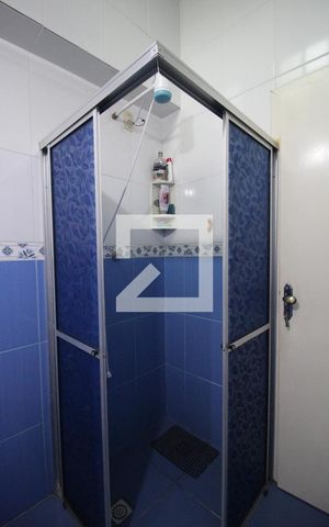 Casa à venda com 198m², 4 quartos e 2 vagasBanheiro 1