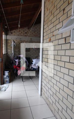 Casa à venda com 198m², 4 quartos e 2 vagasÁrea de Serviço