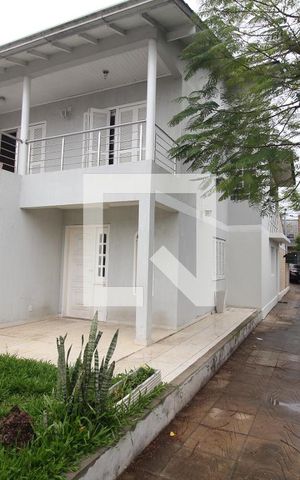 Casa à venda com 198m², 4 quartos e 2 vagasÁrea externa