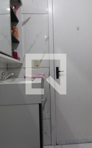 Casa à venda com 198m², 4 quartos e 2 vagasBanheiro 2