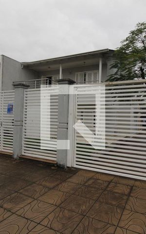 Casa à venda com 198m², 4 quartos e 2 vagasFachada