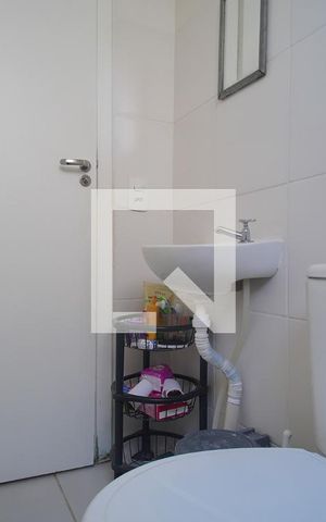 Apartamento à venda com 41m², 2 quartos e 1 vaga Apartamento à venda com 41m², 2 quartos e 1 vagaBanheiro