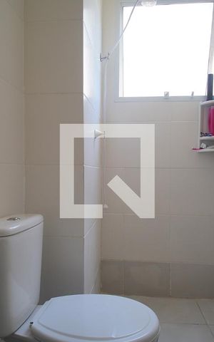 Apartamento à venda com 41m², 2 quartos e 1 vaga Apartamento à venda com 41m², 2 quartos e 1 vagaBanheiro
