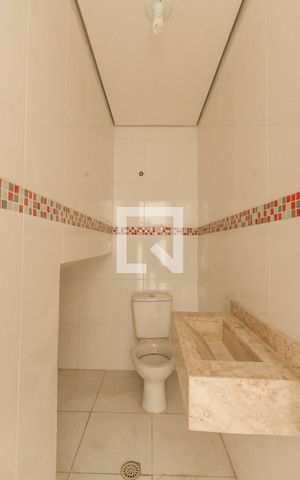 Casa à venda com 200m², 4 quartos e 4 vagas Casa à venda com 200m², 4 quartos e 4 vagasLavabo