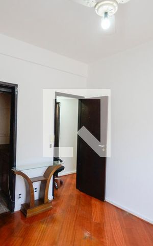 Apartamento à venda com 80m², 3 quartos e 1 vaga Apartamento à venda com 80m², 3 quartos e 1 vagaSuíte