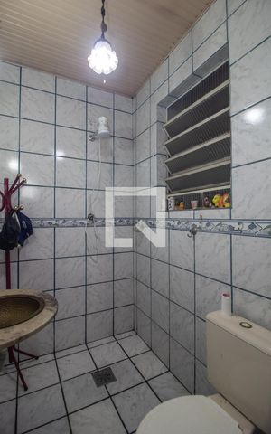Casa à venda com 150m², 4 quartos e 3 vagasBanheiro