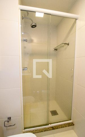 Apartamento à venda com 67m², 2 quartos e 1 vaga Apartamento à venda com 67m², 2 quartos e 1 vagaBanheiro 2