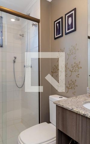 Apartamento à venda com 62m², 2 quartos e 1 vaga Apartamento à venda com 62m², 2 quartos e 1 vagaBanheiro - Social