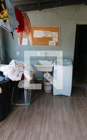 Casa de condomínio à venda com 130m², 8 quartos e 2 vagasÁrea de Serviço