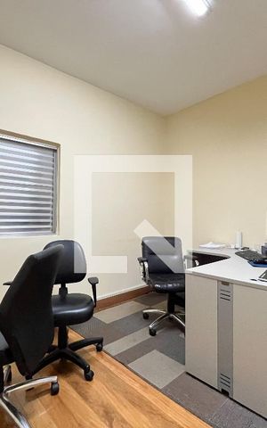 Casa à venda com 270m², 3 quartos e 2 vagas Casa à venda com 270m², 3 quartos e 2 vagasQuarto 3