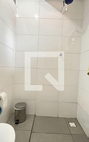 Casa à venda com 270m², 3 quartos e 2 vagas Casa à venda com 270m², 3 quartos e 2 vagasBanheiro da Suíte