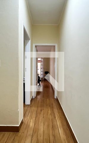 Casa à venda com 270m², 3 quartos e 2 vagas Casa à venda com 270m², 3 quartos e 2 vagasCorredor