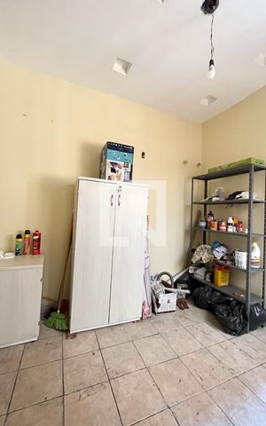 Casa à venda com 270m², 3 quartos e 2 vagas Casa à venda com 270m², 3 quartos e 2 vagasQuarto de Serviço