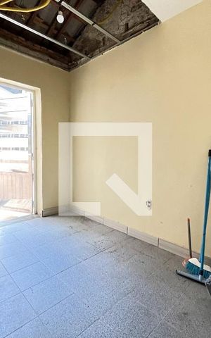 Casa à venda com 270m², 3 quartos e 2 vagas Casa à venda com 270m², 3 quartos e 2 vagasÁrea de Serviço