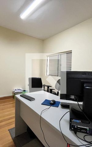 Casa à venda com 270m², 3 quartos e 2 vagas Casa à venda com 270m², 3 quartos e 2 vagasQuarto 3