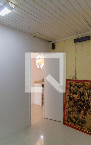 Casa para alugar com 480m², 6 quartos e 4 vagas Casa para alugar com 480m², 6 quartos e 4 vagasQuarto 4