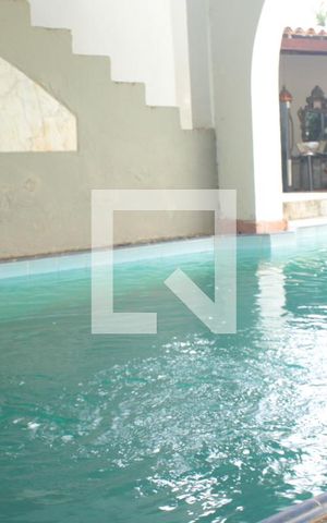 Casa à venda com 1054m², 3 quartos e 3 vagasPiscina