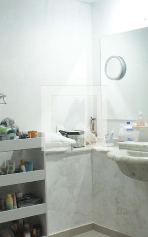 Casa à venda com 1054m², 3 quartos e 3 vagasBanheiro da Suíte 3
