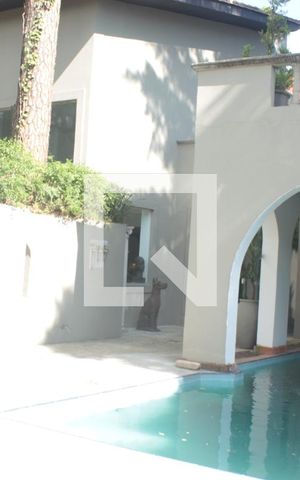 Casa à venda com 1054m², 3 quartos e 3 vagasPiscina