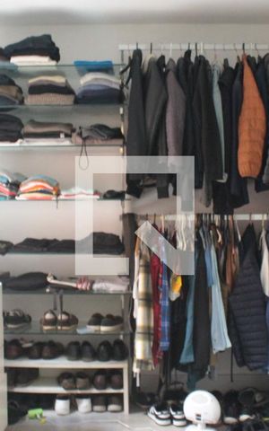 Casa à venda com 1054m², 3 quartos e 3 vagasCloset da suíte 2
