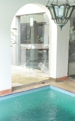 Casa à venda com 1054m², 3 quartos e 3 vagasÁrea comum - Piscina