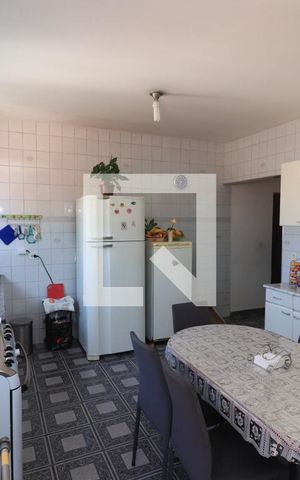 Casa para alugar com 500m², 2 quartos e 2 vagasCozinha