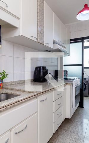 Apartamento à venda com 118m², 3 quartos e 3 vagas Apartamento à venda com 118m², 3 quartos e 3 vagasCozinha