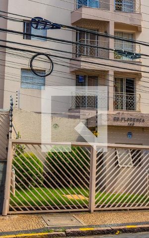 Apartamento à venda com 76m², 3 quartos e 1 vaga Apartamento à venda com 76m², 3 quartos e 1 vagaFachada