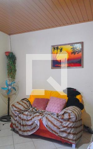 Casa à venda com 147m², 3 quartos e 2 vagasSala