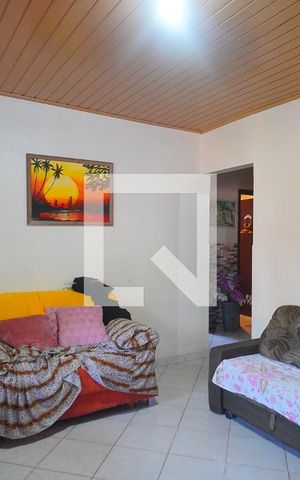 Casa à venda com 147m², 3 quartos e 2 vagasSala