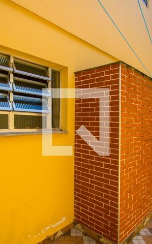 Casa à venda com 180m², 3 quartos e 2 vagas Casa à venda com 180m², 3 quartos e 2 vagasQuintal