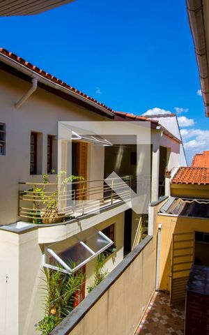 Casa à venda com 180m², 3 quartos e 2 vagas Casa à venda com 180m², 3 quartos e 2 vagasVista do quarto 2