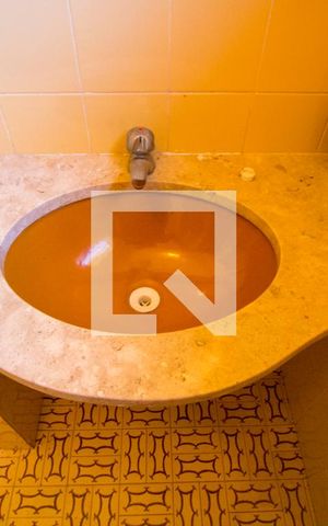 Casa à venda com 180m², 3 quartos e 2 vagas Casa à venda com 180m², 3 quartos e 2 vagasBanheiro