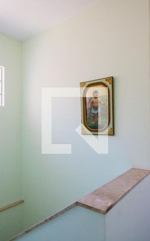 Casa à venda com 180m², 3 quartos e 2 vagas Casa à venda com 180m², 3 quartos e 2 vagasCorredor