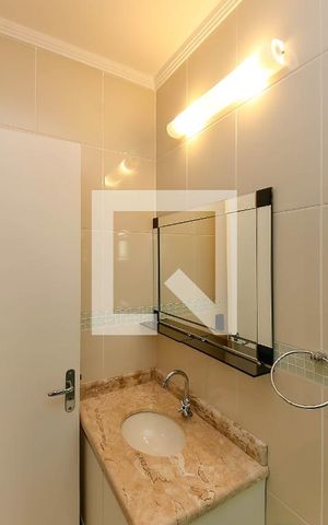 Casa de condomínio à venda com 85m², 2 quartos e 1 vaga Casa de condomínio à venda com 85m², 2 quartos e 1 vagaBanheiro da Suíte 2