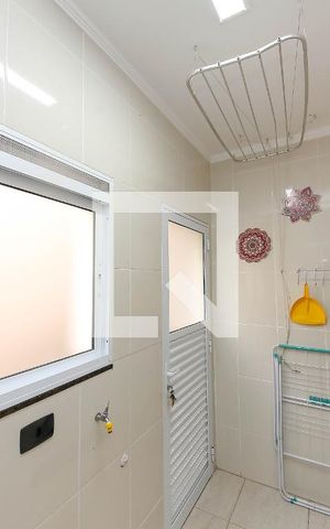 Casa de condomínio à venda com 85m², 2 quartos e 1 vaga Casa de condomínio à venda com 85m², 2 quartos e 1 vagaÁrea de Serviço