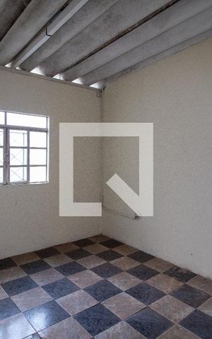 Casa para alugar com 275m², 2 quartos e 4 vagas Casa para alugar com 275m², 2 quartos e 4 vagasQuarto de Serviço