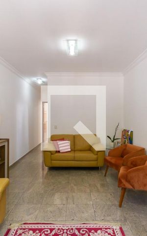 Casa à venda com 193m², 4 quartos e 4 vagas Casa à venda com 193m², 4 quartos e 4 vagasSala