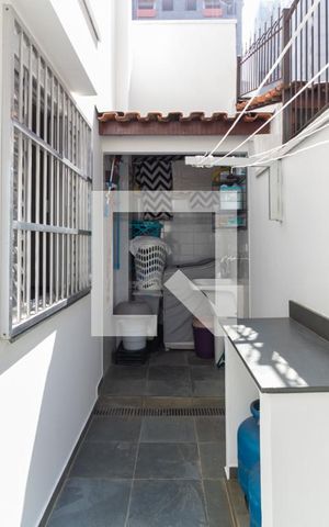 Casa à venda com 193m², 4 quartos e 4 vagas Casa à venda com 193m², 4 quartos e 4 vagasLavanderia