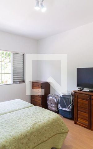 Casa à venda com 193m², 4 quartos e 4 vagas Casa à venda com 193m², 4 quartos e 4 vagasSuíte