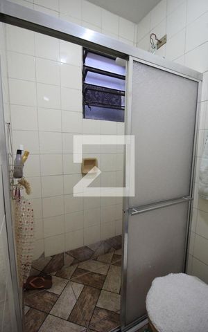 Apartamento para alugar com 58m², 2 quartos e sem vagaBanheiro