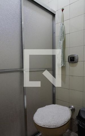 Apartamento para alugar com 58m², 2 quartos e sem vagaBanheiro