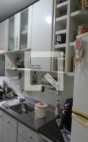 Apartamento para alugar com 58m², 2 quartos e sem vagaCozinha e Área de Serviço