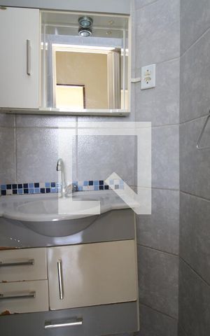 Apartamento para alugar com 40m², 2 quartos e sem vagaBanheiro